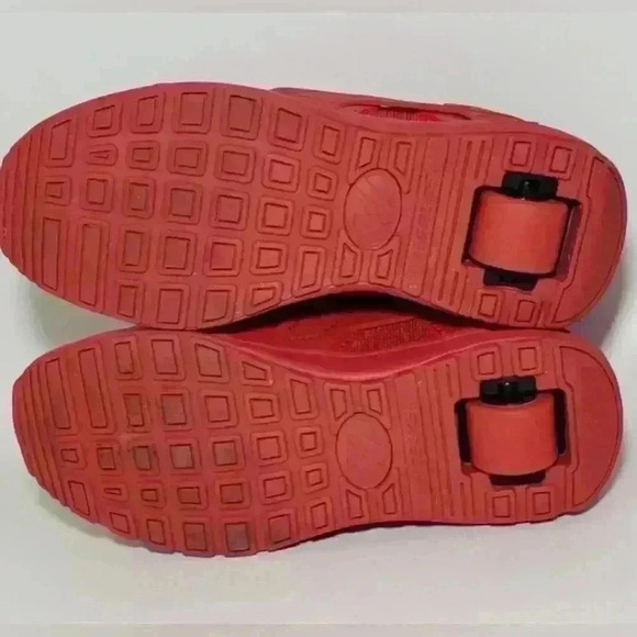 Heelys Skate Shoe Red Force Sneaker Wheeled Low Top SZ Youth 4 - Picture 12 of 14